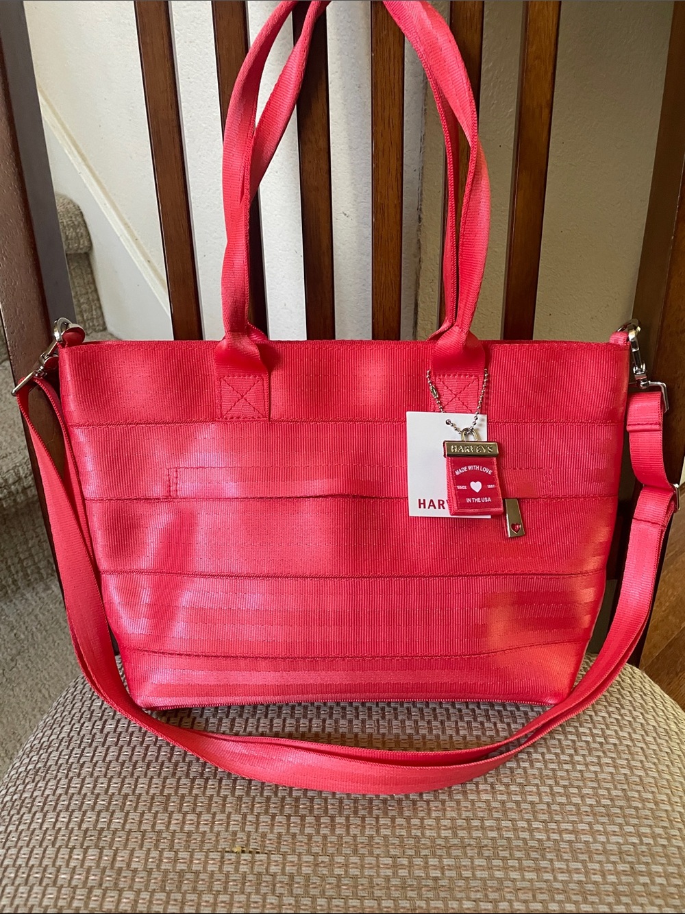 Harveys Lava mini streamline tote